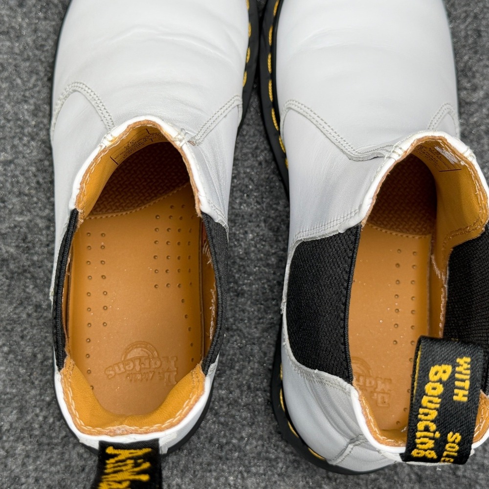 Dr. Martens 2976 Chelsea Boots Women's 9 White Smooth Leather Yellow Stitch Pull - Picture 9 of 13